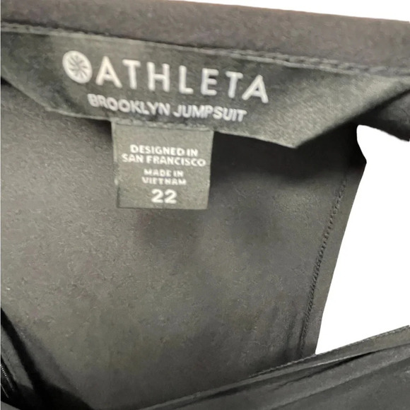 ATHLETA Brooklyn Black Sleeveless Jumpsuit Women’s Size 22 Semi Fitted Ankle - Picture 5 of 9